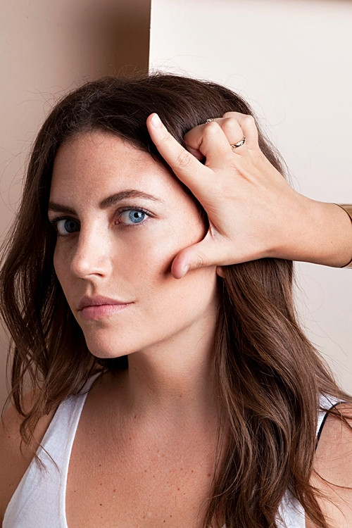 Mẹo tạo khối đơn giản cho cô nàng thích trang điểm tự nhiên ảnh 1