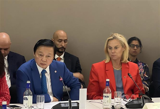 Phó Thủ tướng nêu thông điệp quan trọng về huy động tài chính tư nhân ảnh 1