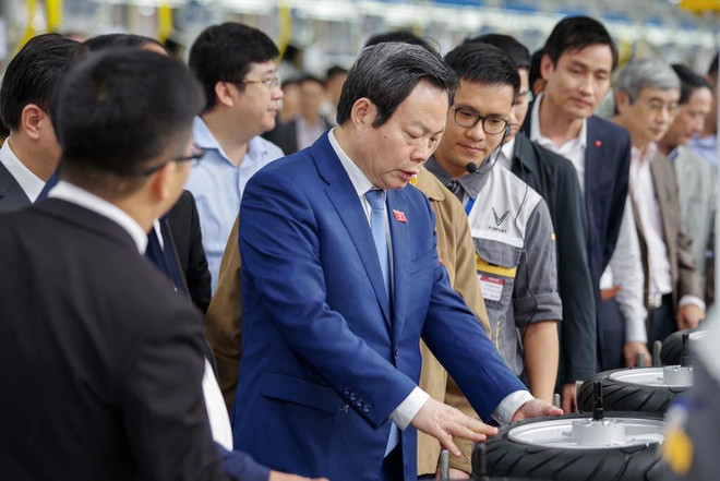 'VinFast phải là hạt nhân thúc đẩy công nghiệp Việt Nam phát triển' ảnh 5