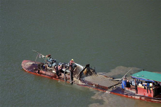 TP.HCM: Điều tra vụ thuê tàu hút cát nhưng lại đem bán tàu ảnh 1