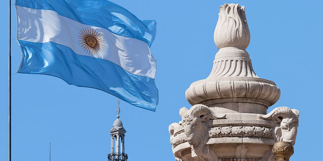 Moody's: Argentina vẫn đối mặt với rủi ro dù đạt thỏa thuận với IMF ảnh 1