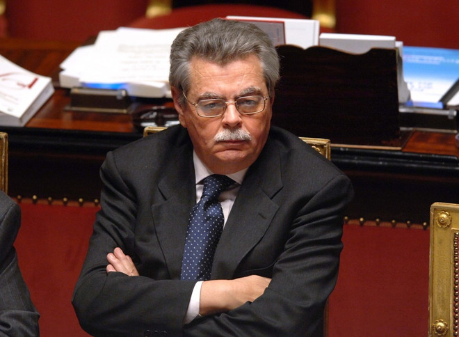 Chính trường Italy rúng động vì một loạt các bê bối tham nhũng ảnh 1