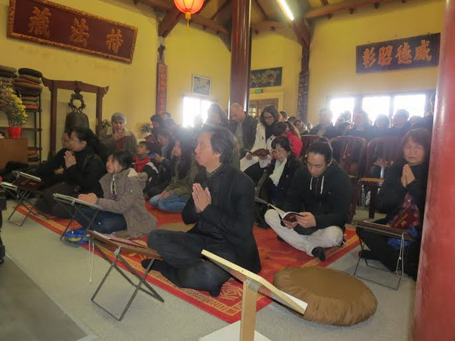 Người Việt tại Pháp tổ chức cầu siêu cho các liệt sỹ Gạc Ma ảnh 1