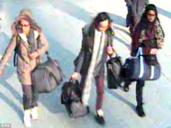 Báo động tình trạng giới trẻ Anh bị lôi kéo tới Syria tham chiến ảnh 1