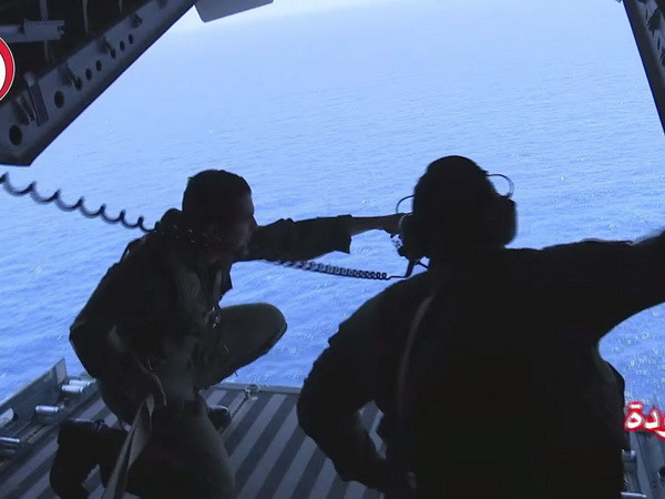 [Video] Hộp đen MS804 được tìm thấy trong tình trạng hư hại nặng ảnh 1