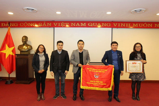 Khơi gợi đam mê, hoài bão dám nghĩ, dám làm trong tuổi trẻ TTXVN ảnh 2