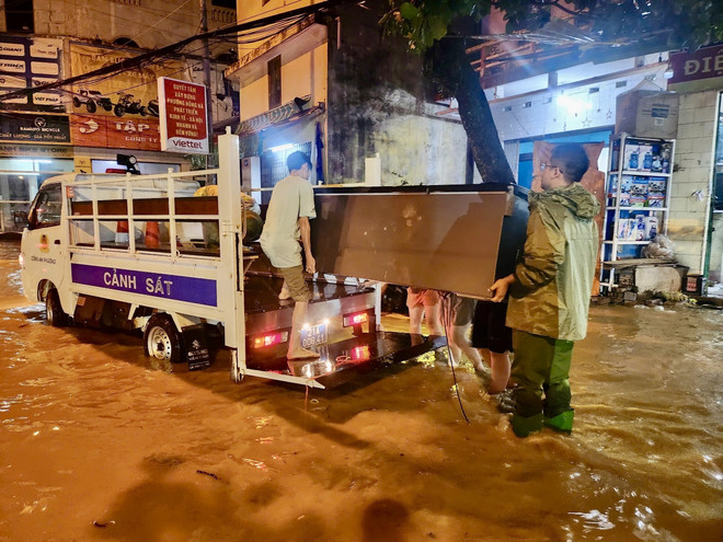 yen bai_nuoc dang cao 2.jpg