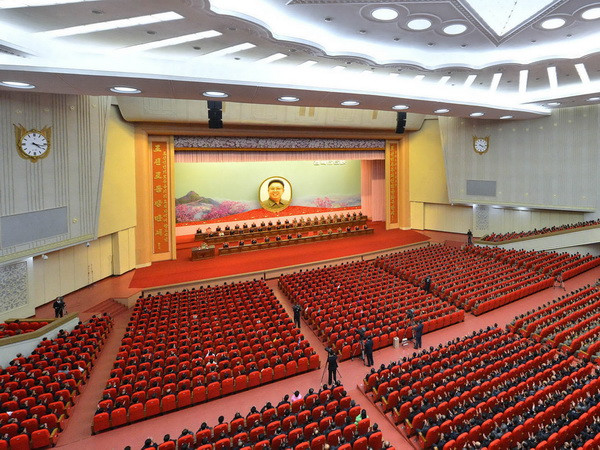 Lãnh đạo Triều Tiên ca ngợi thành công hạt nhân trong đại hội Đảng ảnh 1