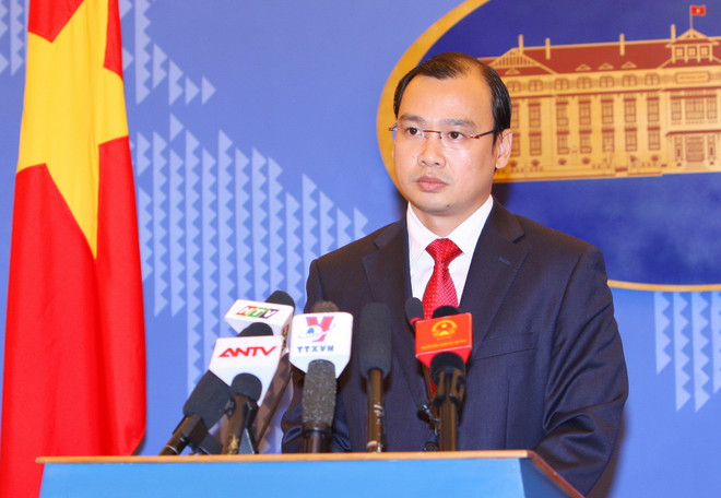 Yêu cầu Trung Quốc dừng ngay xây dựng tại Trường Sa, Hoàng Sa ảnh 1