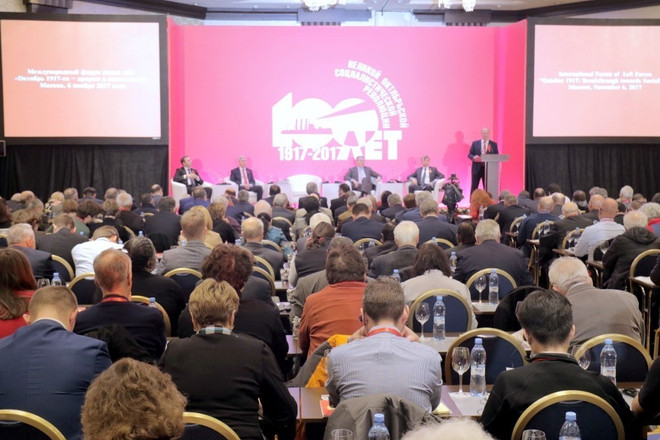 Cách mạng Tháng Mười là phần không thể tách rời khỏi lịch sử nước Nga ảnh 1