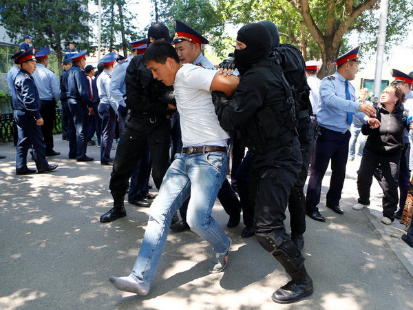 Kazakhstan bắt giữ 2 nhóm cực đoan âm mưu tấn công nhân viên an ninh ảnh 1