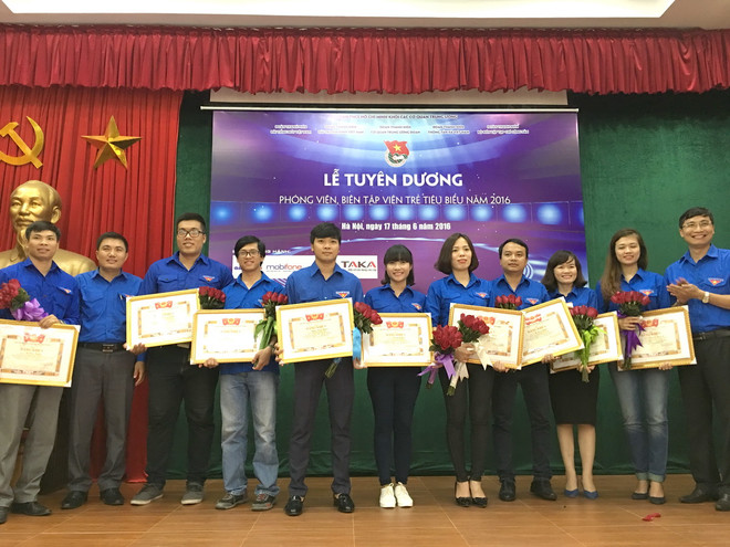 Phóng viên VietnamPlus được tuyên dương phóng viên trẻ tiêu biểu ảnh 1