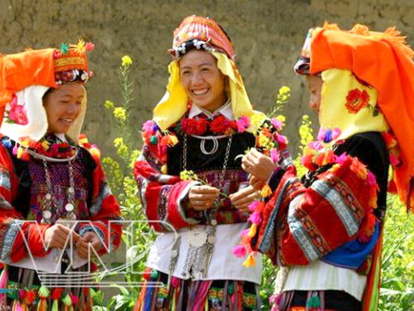 Mùa Xuân đã về với những bản làng của người Lô Lô ảnh 1