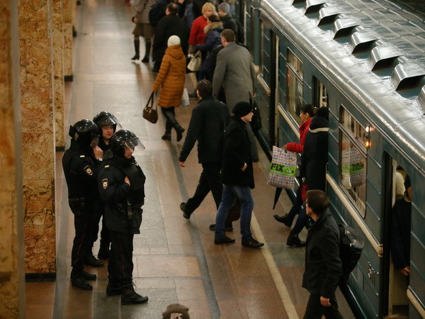 Nga bắt giữ nhiều đối tượng tình nghi trong vụ tấn công tàu điện ngầm ảnh 1