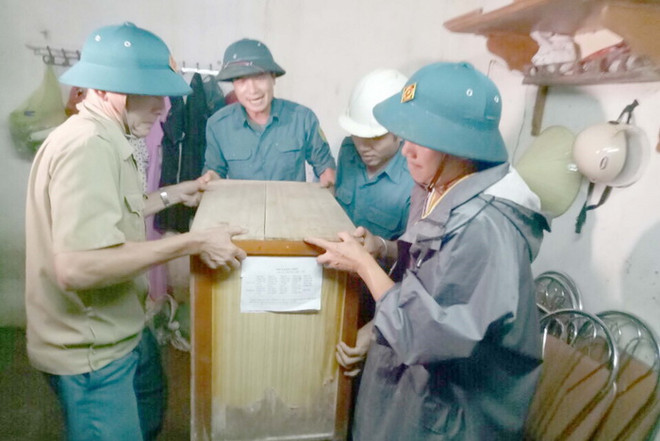 Lo đê sông Bưởi vỡ, Thanh Hóa sơ tán dân khẩn cấp trong đêm ảnh 2