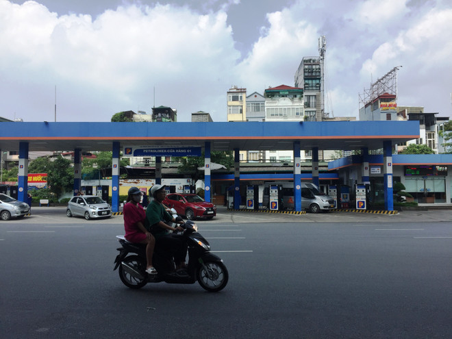 Viện Dầu khí dự báo giá bán lẻ xăng dầu hôm nay biến động nhẹ ảnh 1