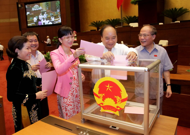 Phê chuẩn việc bổ nhiệm Thẩm phán Tòa án nhân dân tối cao ảnh 1