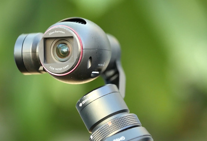 DJI giới thiệu máy quay phim 4K di động cầm tay chống rung Osmo ảnh 2