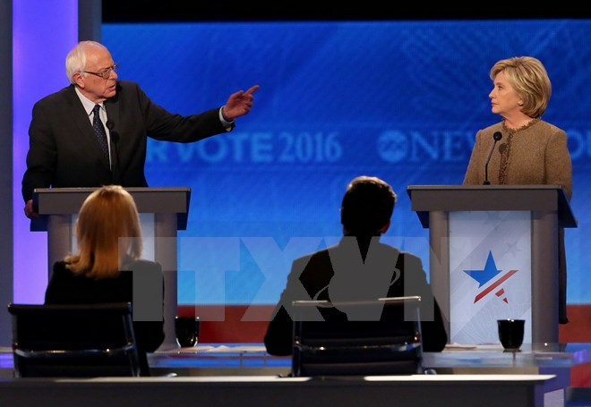 [Video] Bà Hillary Clinton nới rộng khoảng cách với ông Bernie Sanders ảnh 1