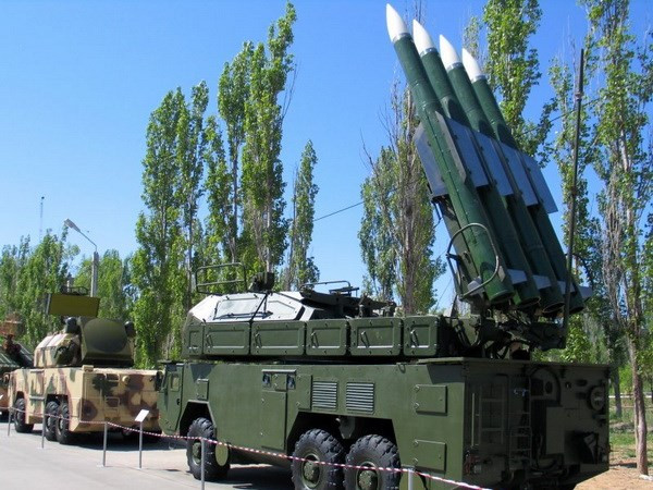 Ukraine khẳng định Nga cấp "vũ khí hạng nặng" cho quân ly khai ảnh 1