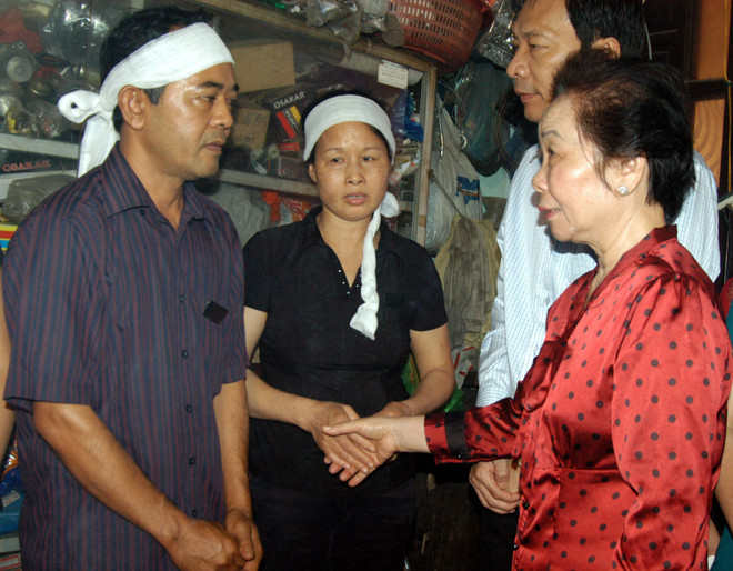 Cả nước chung tay hướng về bà con vùng mưa lũ ở Quảng Ninh ảnh 1