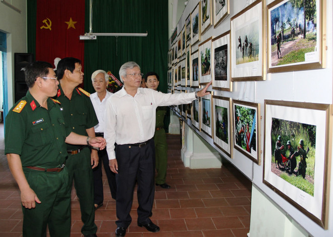Triển lãm tranh, tượng, ảnh nghệ thuật về quân đội nhân dân ảnh 1