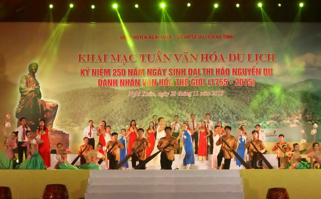 Hà Tĩnh chính thức khai mạc tuần văn hóa, du lịch Nguyễn Du ảnh 1