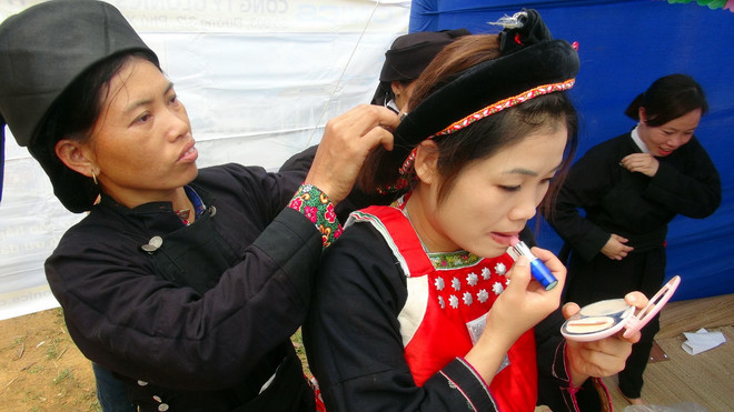 Say lòng thưởng thức "đặc sản" ca Huế trên sông Hương ảnh 1