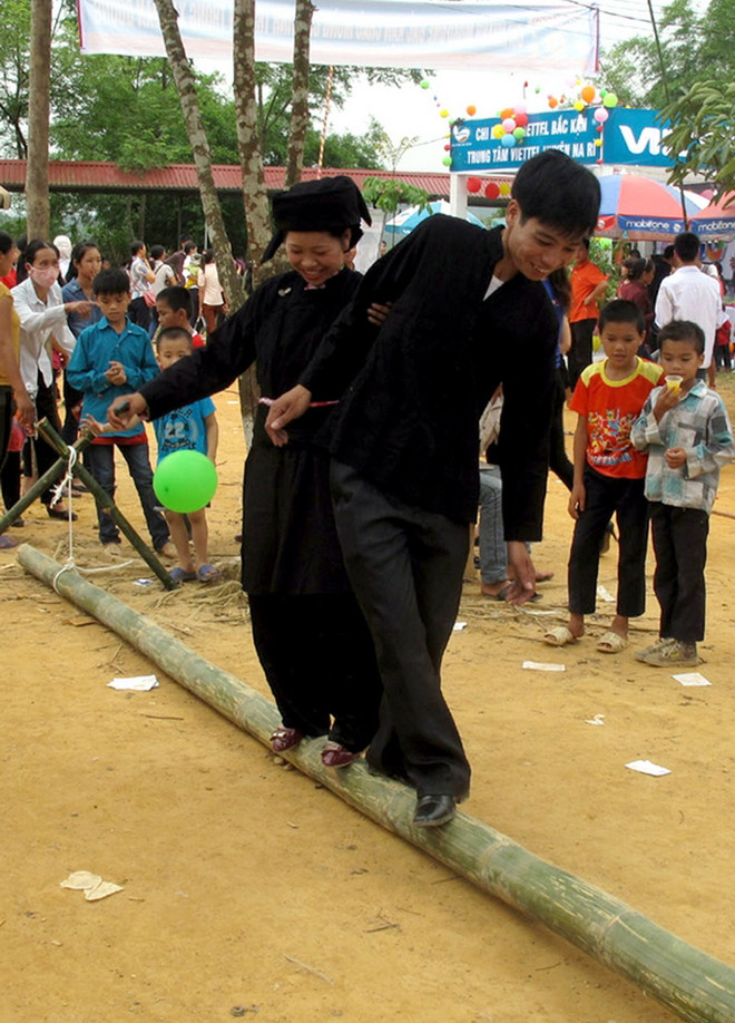 Say lòng thưởng thức "đặc sản" ca Huế trên sông Hương ảnh 3