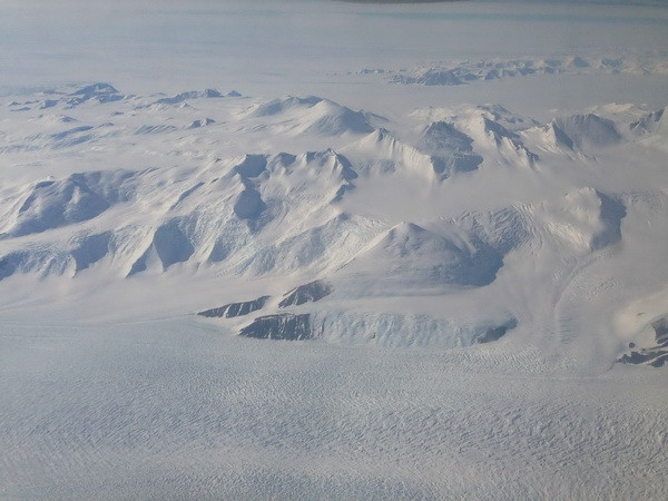 Trung Quốc xây dựng sân bay ở Nam Cực, gần Tây Nam Australia ảnh 1