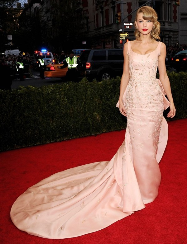 10 sao nữ có phong cách thời trang đẹp nhất thế giới năm 2014 ảnh 19