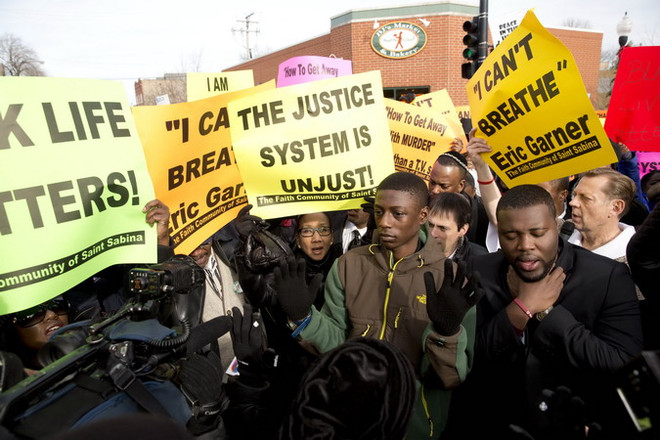 [Video] Mỹ: Biểu tình ở bang California bùng phát thành bạo lực ảnh 1