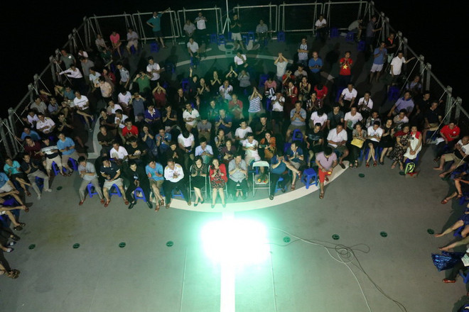 Chương trình văn nghệ “có một không hai” giữa sóng gió Trường Sa ảnh 2