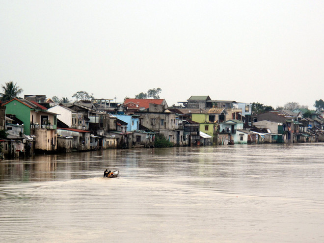 Hỗ trợ nhà ở cho 40.000 hộ nghèo vùng bão lũ miền Trung ảnh 1