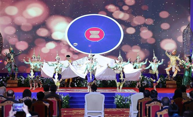 Chính thức khai mạc Hội nghị Cấp cao ASEAN lần thứ 40, 41 ảnh 1