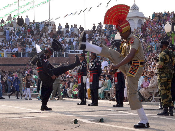 Mỹ kêu gọi Ấn Độ và Pakistan đàm phán trực tiếp để giảm căng thẳng ảnh 1