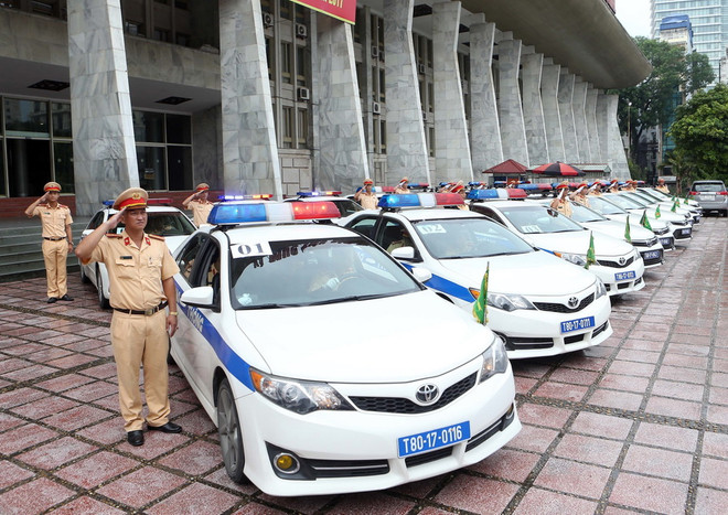 Cảnh sát giao thông xuất quân bảo đảm giao thông tuần lễ cấp cao APEC ảnh 1