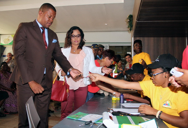 AU ca ngợi Namibia tiến hành thành công bầu cử điện tử đầu tiên ảnh 1