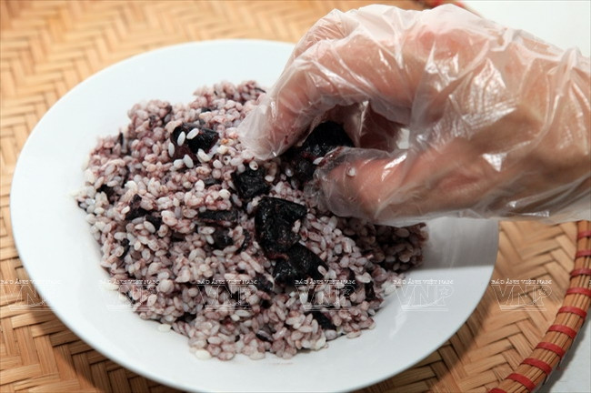 "Phải lòng" xứ Lạng vì món xôi trám không giống ở bất kỳ đâu ảnh 2