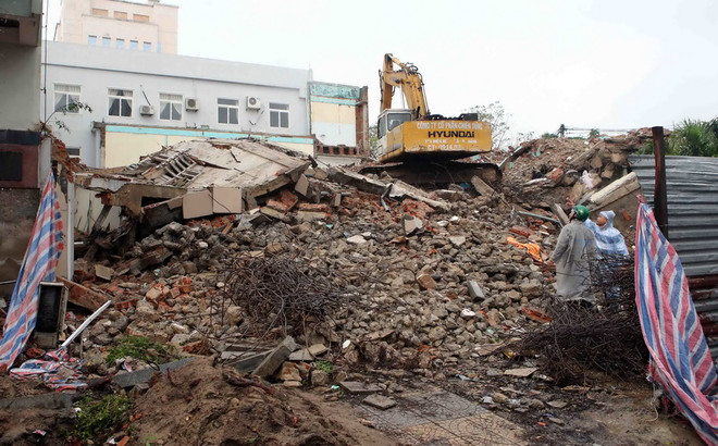 Đà Nẵng: Tai nạn lao động khi phá dỡ công trình, 2 người chết tại chỗ ảnh 1