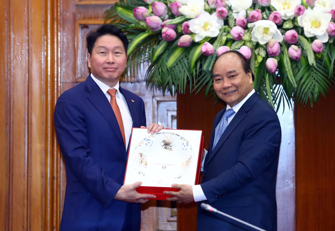 Thủ tướng Nguyễn Xuân Phúc tiếp Chủ tịch Tập đoàn SK Hàn Quốc ảnh 1