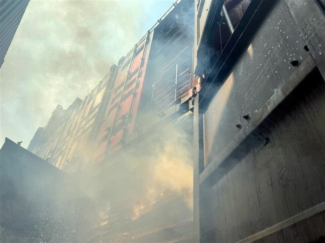 Chữa cháy tàu APL CAIRO: Chủ tàu nước ngoài gửi thư cảm ơn Việt Nam ảnh 2