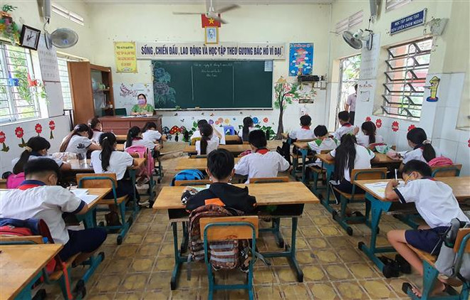 Dạy tiếng Anh, tin học cấp tiểu học theo chương trình phổ thông mới ảnh 1