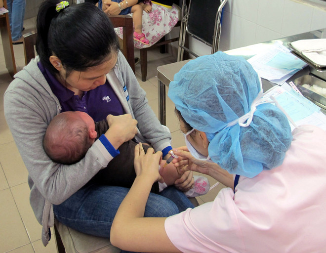 TP Hồ Chí Minh triển khai chiến dịch tiêm vắcxin sởi-rubella ảnh 1