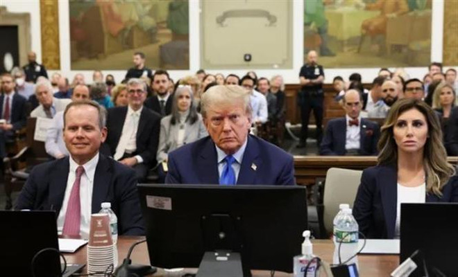 Tòa án Mỹ chưa hủy giấy phép kinh doanh của ông Donald Trump ảnh 1