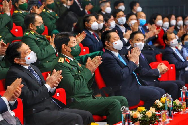 Trao giải cho các thí sinh Cuộc thi tìm hiểu “Biên cương Tổ quốc tôi” ảnh 3