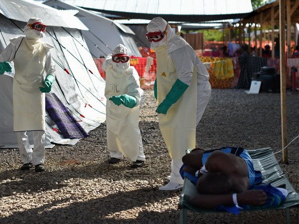 Một người tử vong do Ebola sau vài giờ tuyên bố hết dịch của WHO ảnh 1