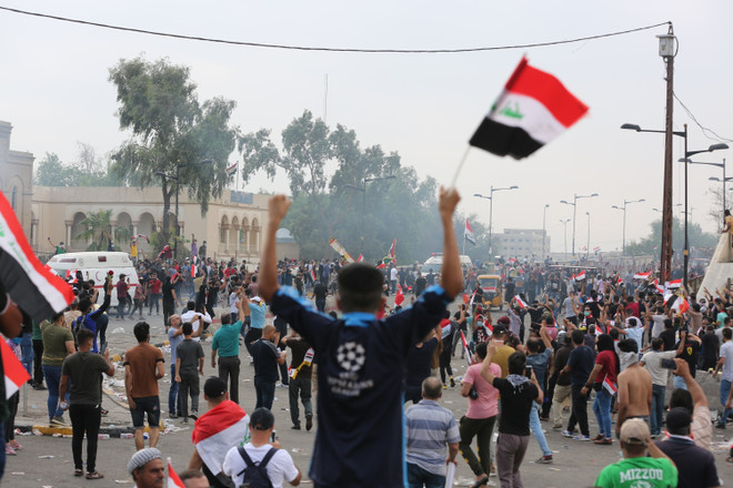 Iraq: Hàng trăm người biểu tình đòi thủ tướng Mahdi từ chức ảnh 1