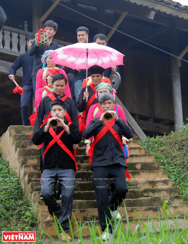 Độc đáo đám cưới người Giáy ở Tả Van với nhiều phong tục cổ ảnh 4