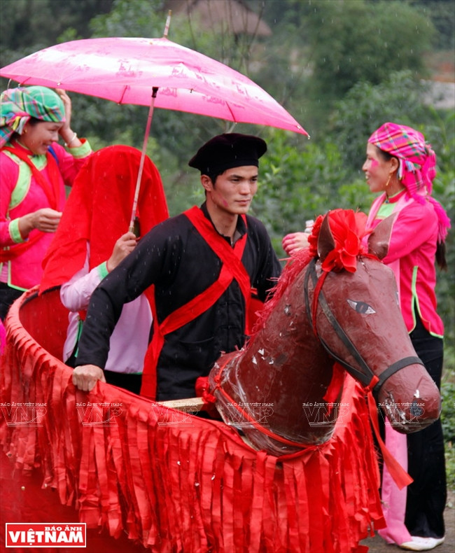 Độc đáo đám cưới người Giáy ở Tả Van với nhiều phong tục cổ ảnh 11